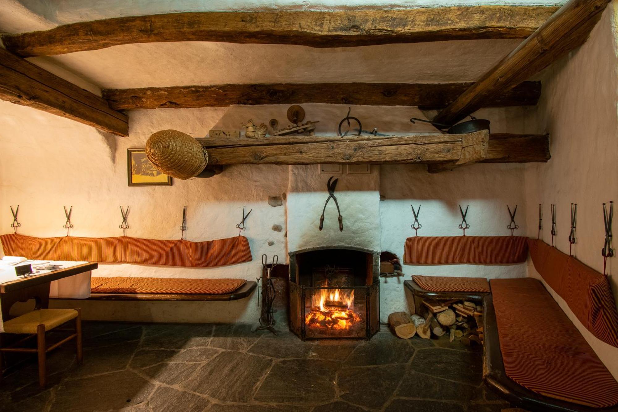 Albergo Losone Exteriör bild