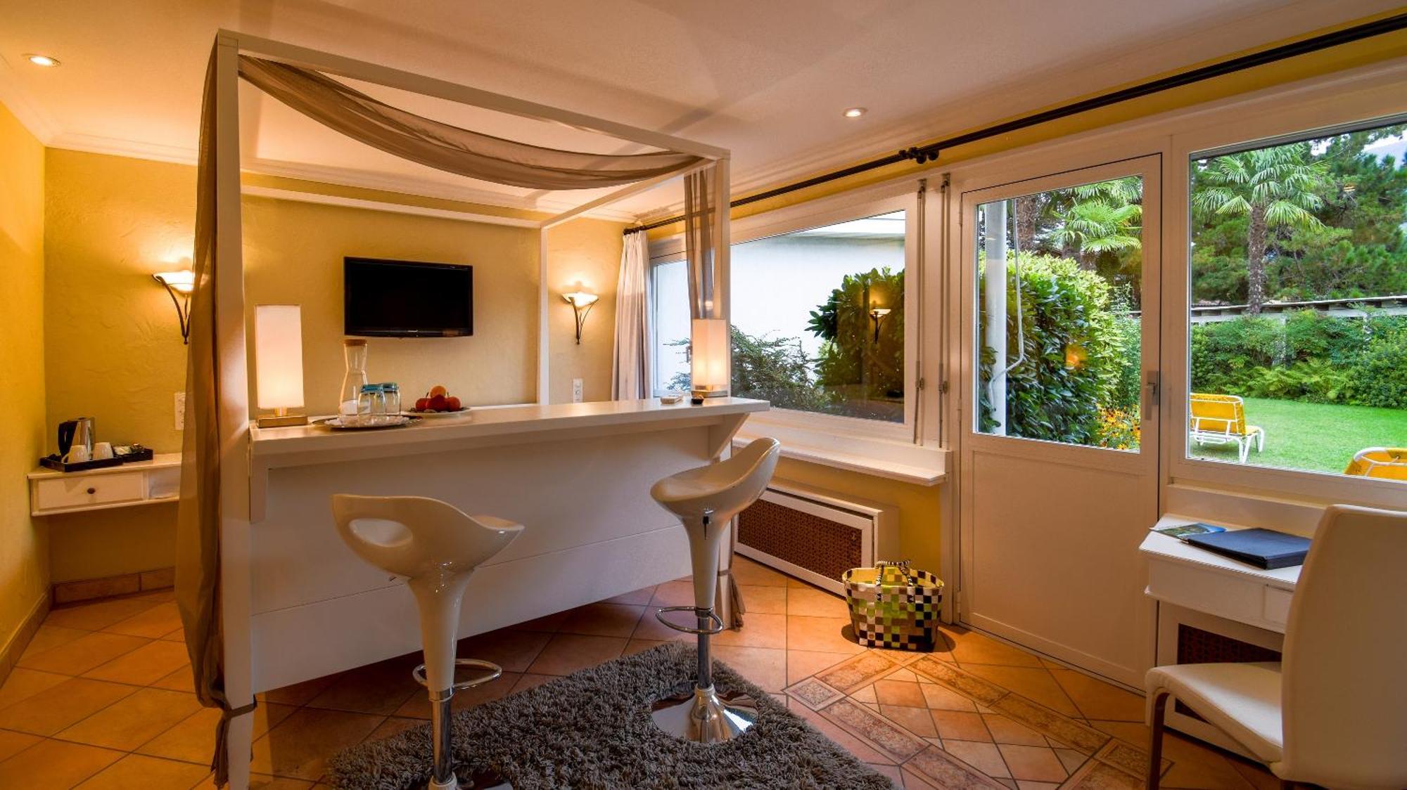 Albergo Losone Exteriör bild